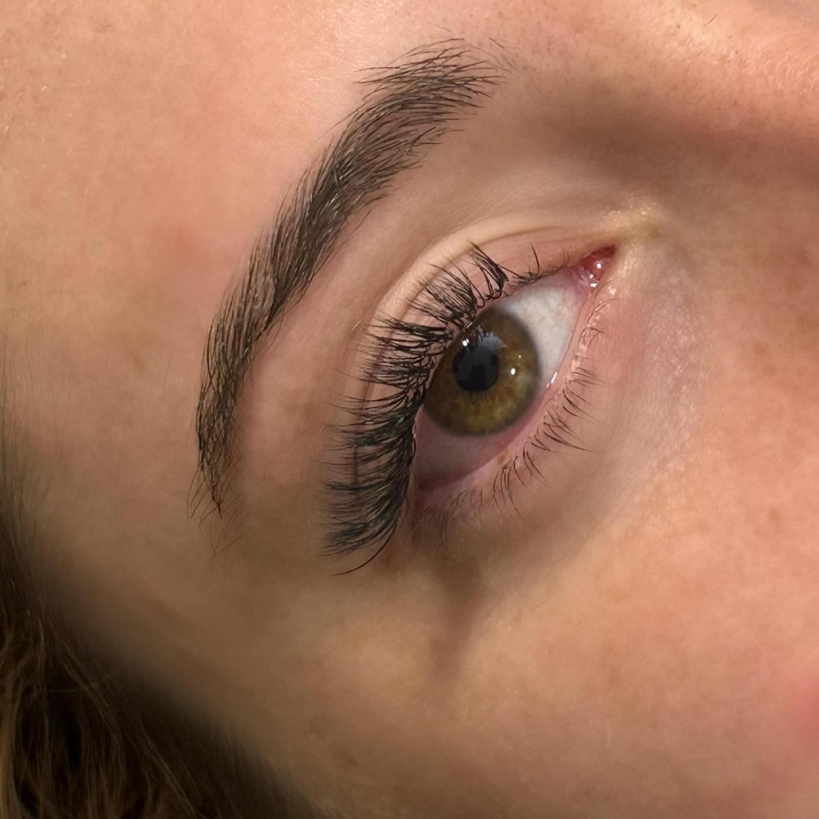 Hybrid Eyelashes