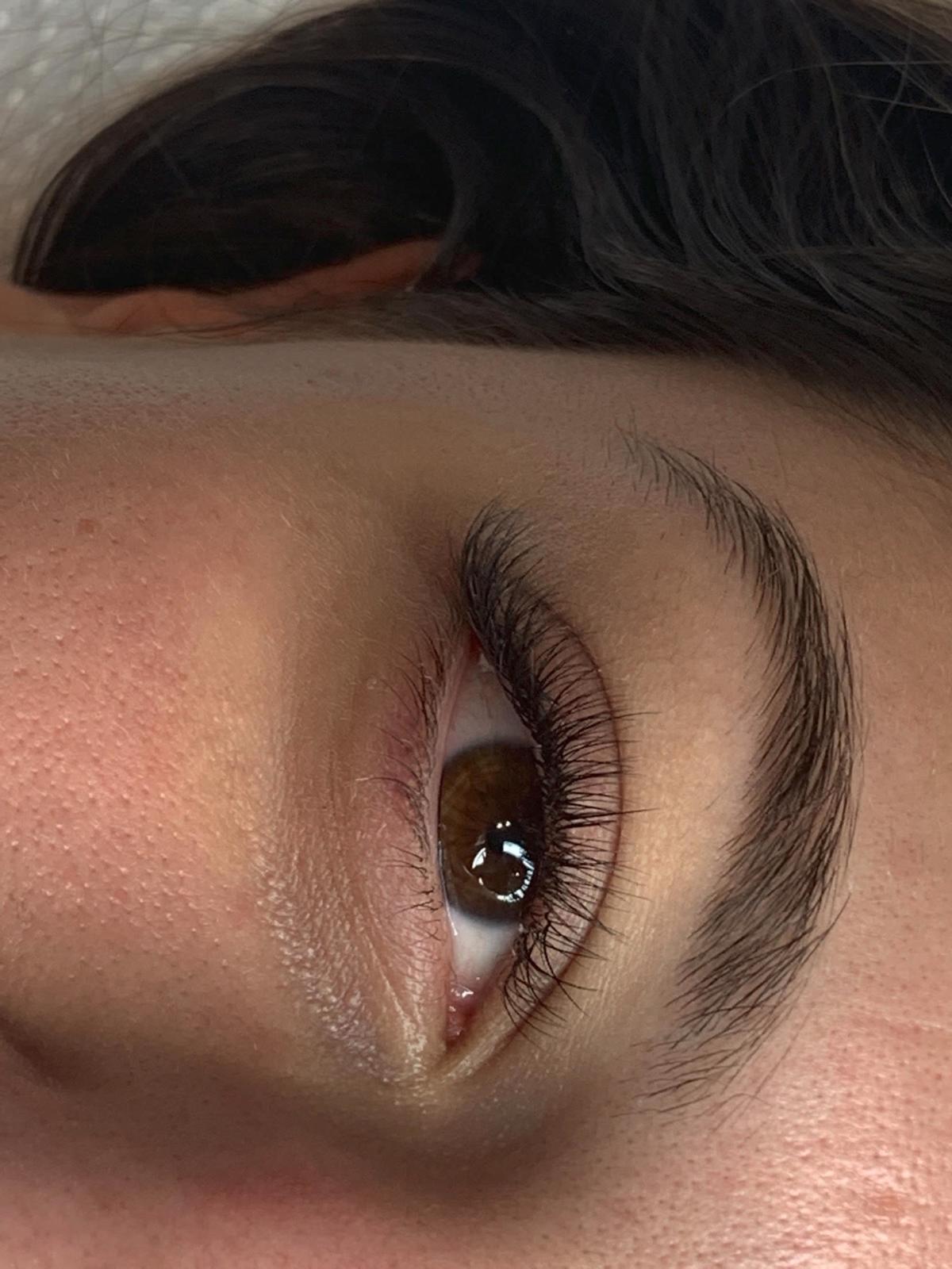 Hybrid Eyelashes